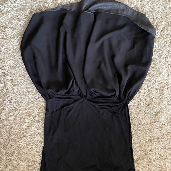 NEW! Express Womens Size XS Top Metallic Gray Black Layered Dressy Blouse Fancy - Picture 8 of 8